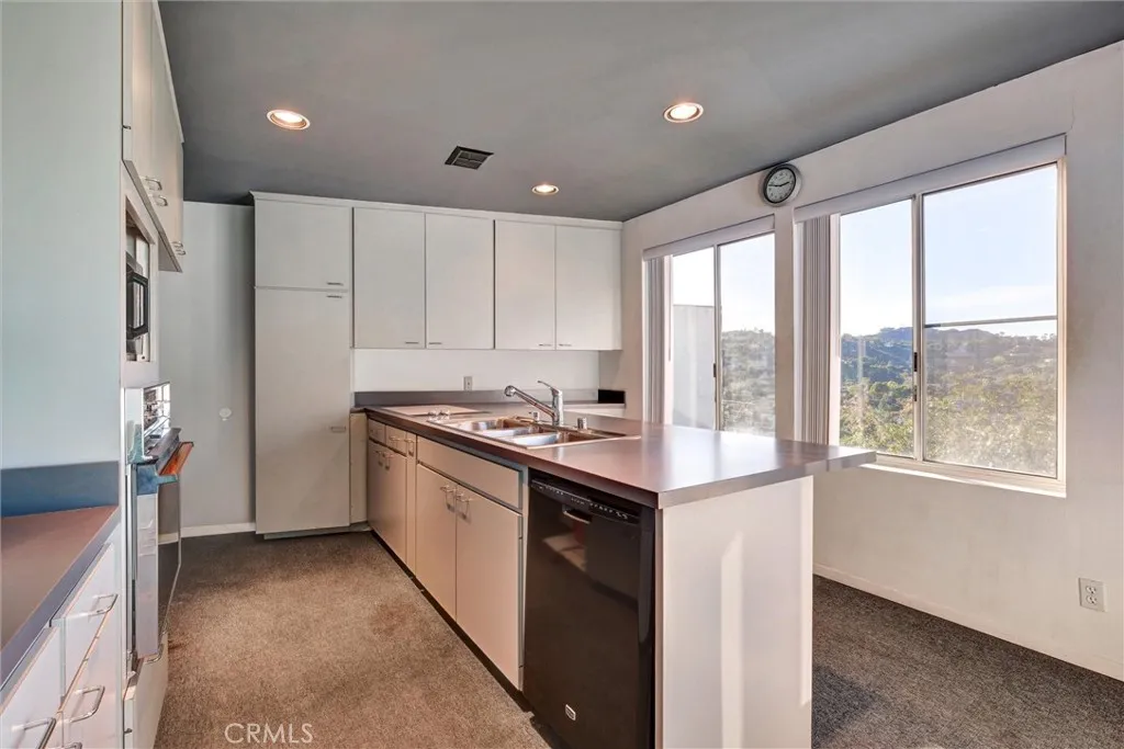 3219 Tareco, Los Angeles, California 90068 home-pic-21